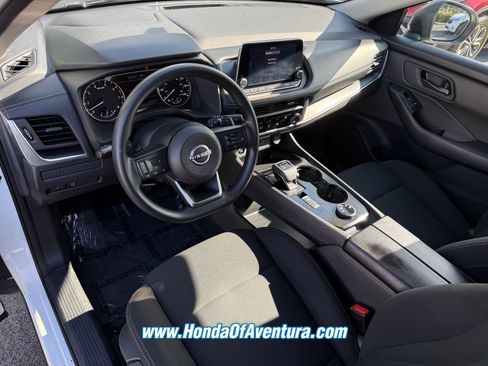 Used 2024 Nissan Rogue S AWD/4WD image 24
