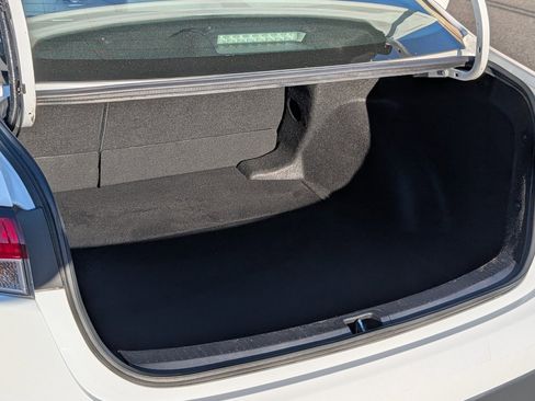 Used 2023 Toyota Corolla LE image 9