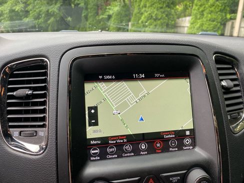 Used 2018 Dodge Durango GT w/ Premium Group AWD/4WD image 16