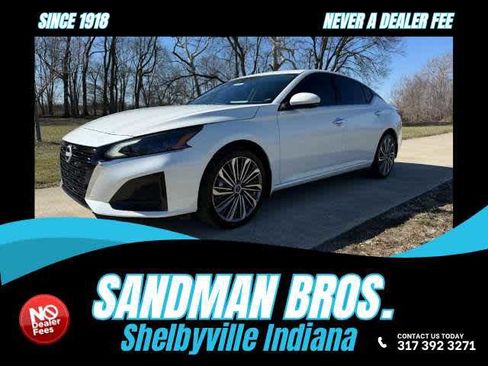 Used 2025 Nissan Altima 2.5 SL image 2