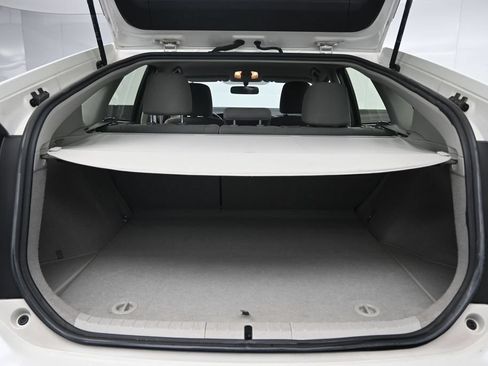 Used 2012 Toyota Prius Two FWD image 19