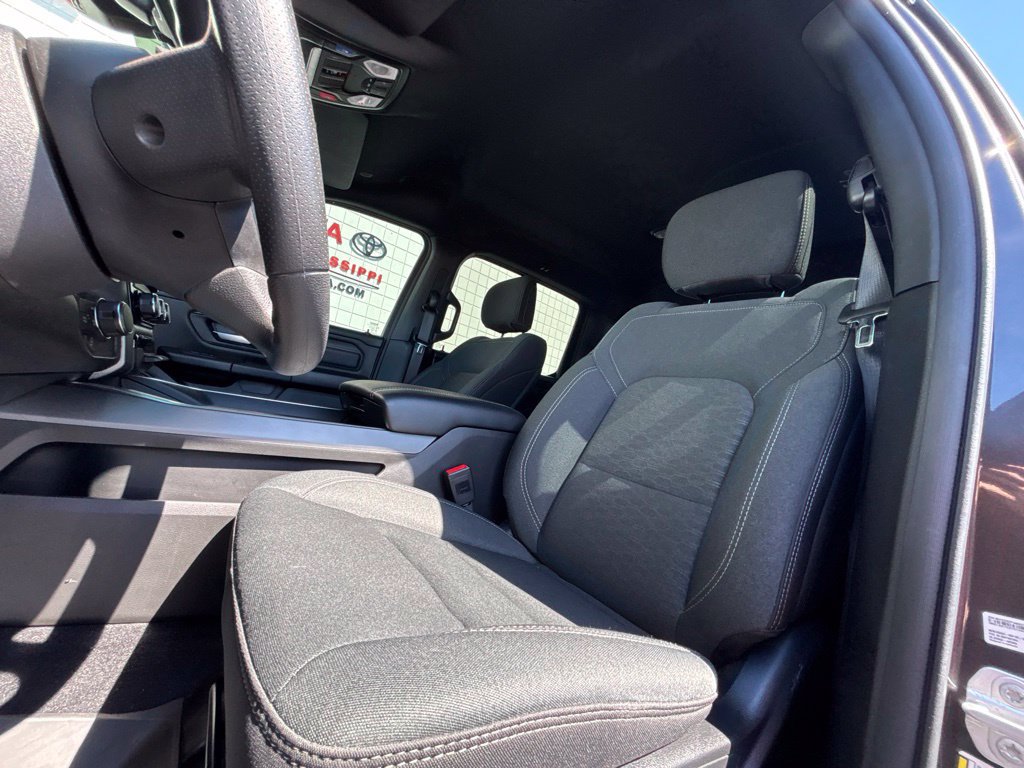 Used 2026 RAM 1500 Express AWD/4WD image 11