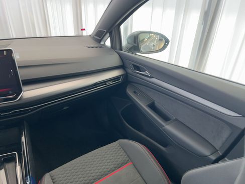 New 2026 Volkswagen Golf SE image 23