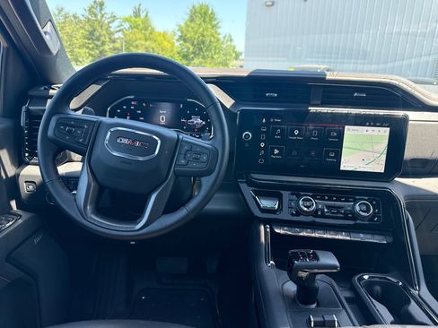 Used 2025 GMC Sierra 1500 AT4 w/ AT4 Premium Package AWD/4WD image 20