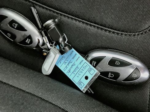 Used 2025 Hyundai Tucson SE FWD image 36