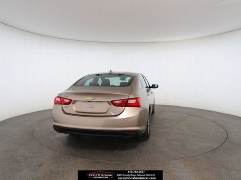 Used 2018 Chevrolet Malibu LT image 15
