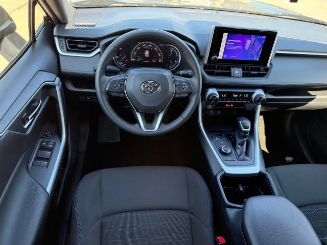 Used 2023 Toyota RAV4 SE AWD/4WD image 21