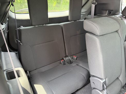 Used 2025 Mitsubishi Outlander ES AWD/4WD image 13