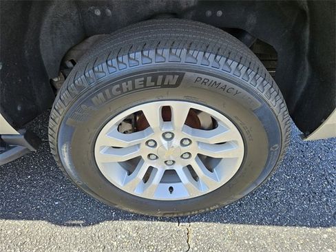 Used 2017 Chevrolet Tahoe LT image 17