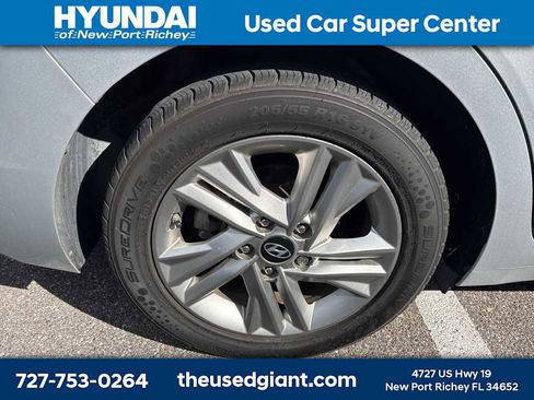 Used 2019 Hyundai Elantra SEL w/ Cargo Package image 5