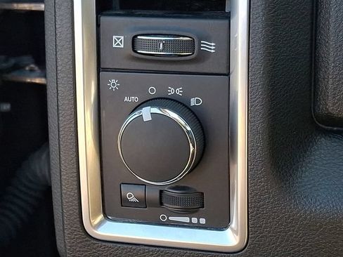 Used 2024 RAM 1500 Classic SLT AWD/4WD image 25