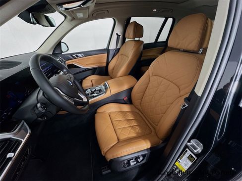 Used 2024 BMW X7 xDrive40i image 22