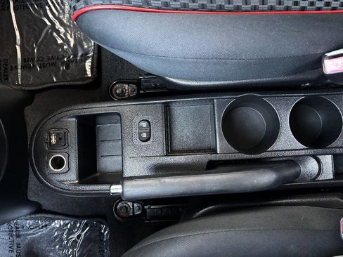 Used 2013 MAZDA MAZDA2 Touring image 29