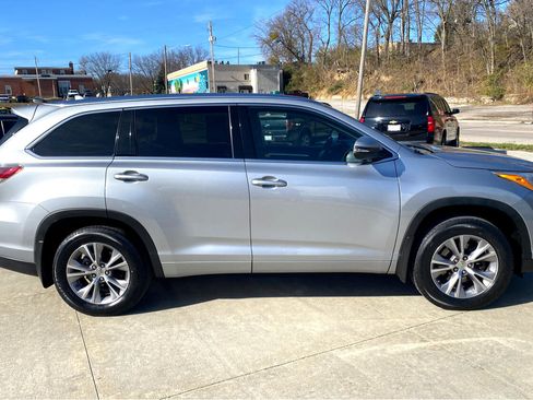 Used 2015 Toyota Highlander XLE image 5