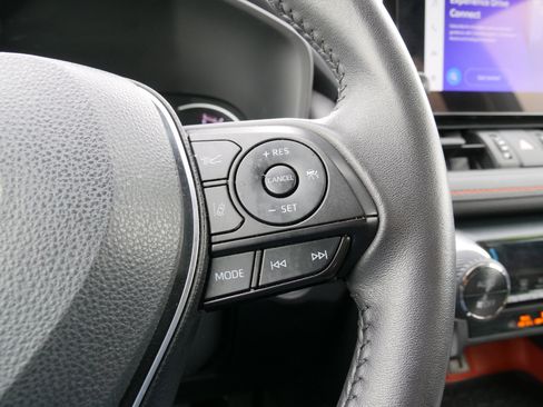 Used 2024 Toyota RAV4 Adventure image 23