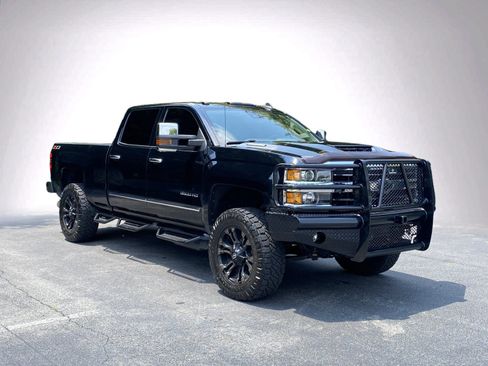 Used 2019 Chevrolet Silverado 3500 LTZ w/ Duramax Plus Package AWD/4WD image 2