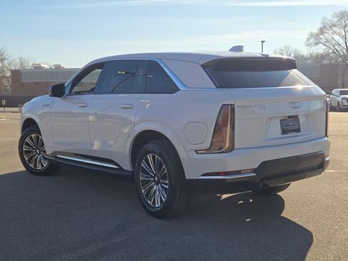 New 2026 Cadillac Escalade IQ Luxury 1 w/ LPO, Floor Liner Package AWD/4WD image 15