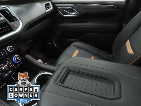 Used 2023 GMC Yukon XL AT4 w/ AT4 Premium Package AWD/4WD image 16
