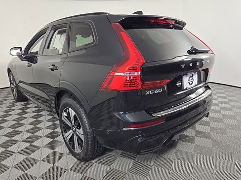 Certified 2025 Volvo XC60 T8 Plus w/ Protection Package Premier image 8