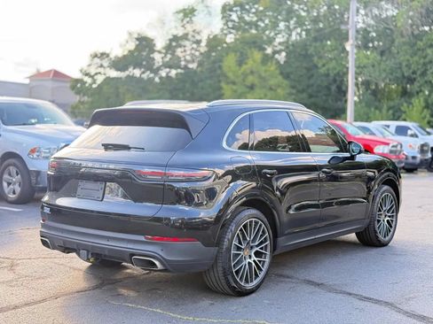 Used 2020 Porsche Cayenne AWD/4WD image 7