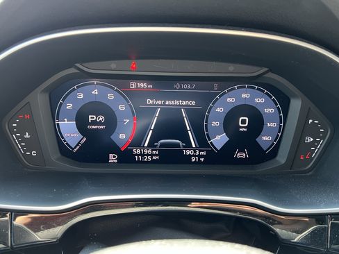 Used 2019 Audi Q3 2.0T Premium w/ Convenience Package AWD/4WD image 21