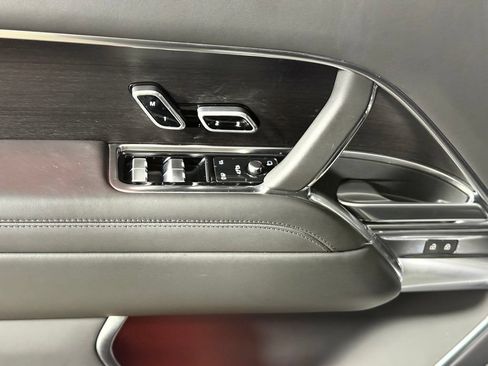 Used 2023 Land Rover Range Rover Long Wheelbase SE AWD/4WD image 21