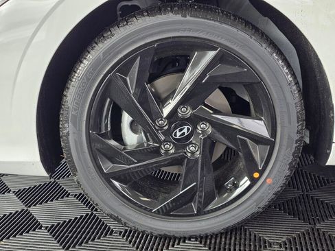 New 2026 Hyundai Elantra SEL Sport Premium FWD image 10