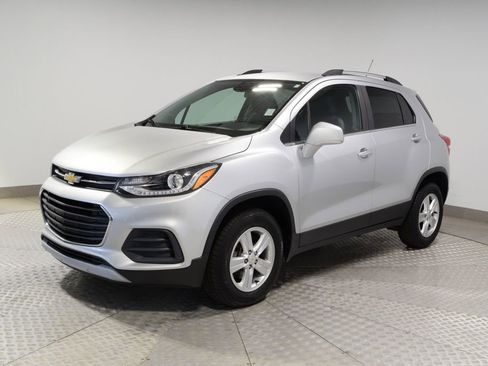 Used 2018 Chevrolet Trax LT w/ LT Convenience Package AWD/4WD image 7
