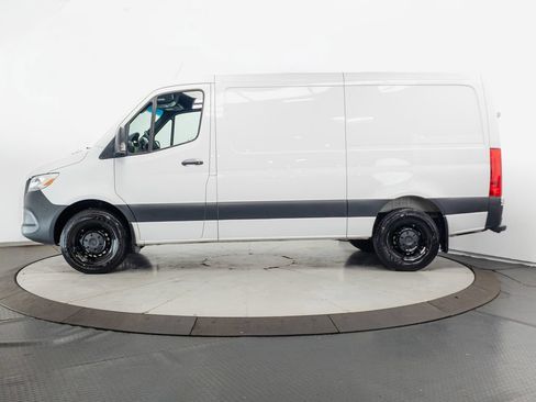 Used 2026 Mercedes-Benz Sprinter 2500 image 4