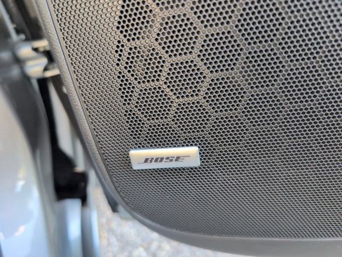 Used 2023 Buick Enclave Avenir w/ Avenir Technology Package image 13