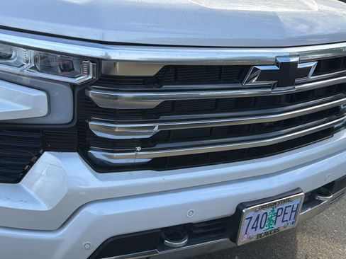 Used 2023 Chevrolet Silverado 1500 High Country w/ Max Trailering Package AWD/4WD image 9