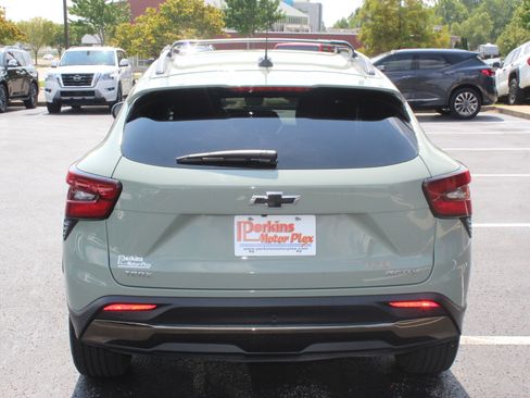 Used 2025 Chevrolet Trax ACTIV w/ Driver Confidence Package FWD image 7