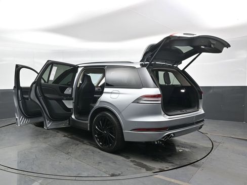 Used 2023 Lincoln Aviator Reserve w/ Equipment Group 201A AWD/4WD image 56
