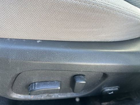 Used 2018 Subaru Forester 2.5i Premium w/ All-Weather Package image 14