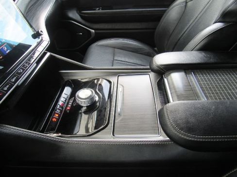 Used 2024 Jeep Wagoneer Series II w/ Flexible Seating Group RWD image 48