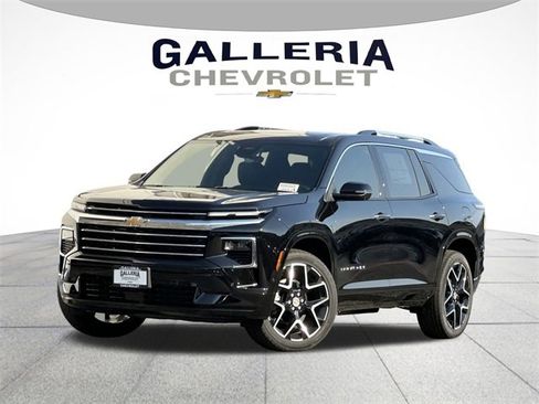 New 2026 Chevrolet Traverse High Country image 1