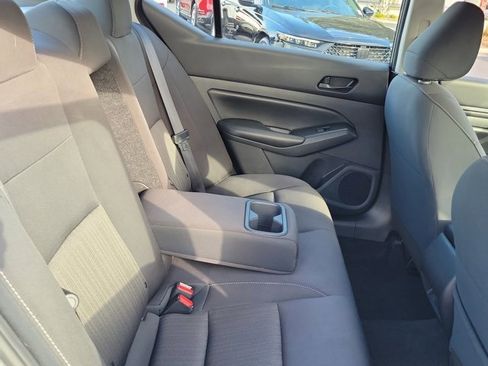 Used 2024 Nissan Altima 2.5 SV image 10