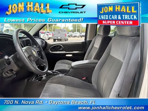 Used 2009 Chevrolet TrailBlazer LT AWD/4WD image 18