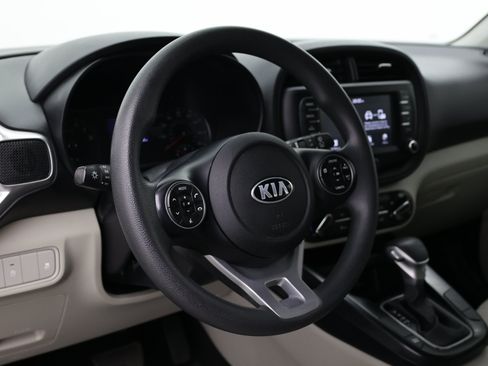Used 2021 Kia Soul LX FWD image 11