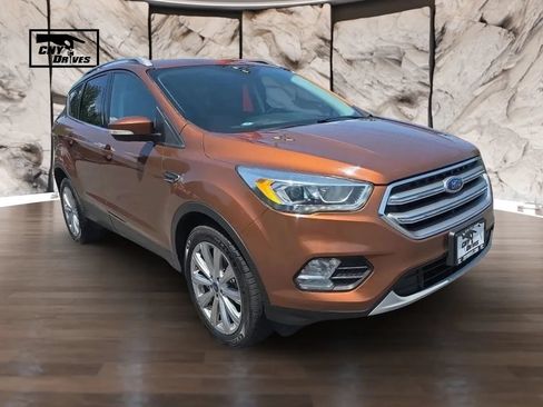 Used 2017 Ford Escape Titanium AWD/4WD image 3