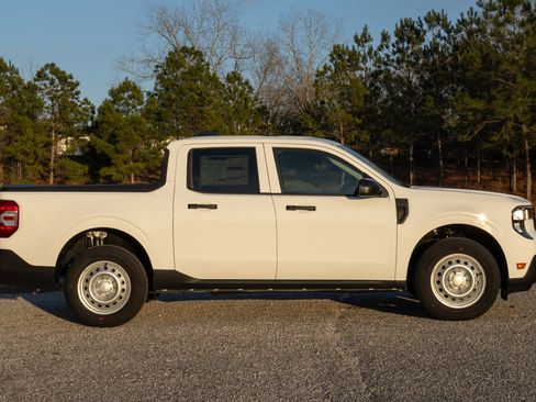 New 2025 Ford Maverick XL w/ 4K Tow Package image 7