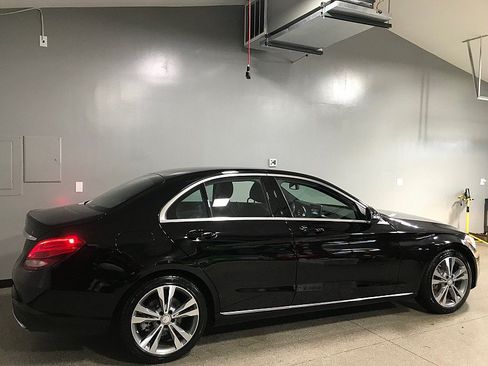 Used 2016 Mercedes-Benz C 300 Sedan image 3