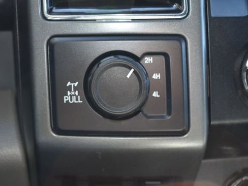 Used 2022 Ford F350 XLT w/ XLT Premium Package AWD/4WD image 34