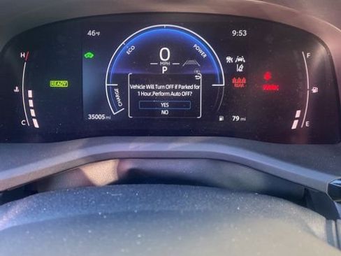 Certified 2025 Toyota Camry SE image 1