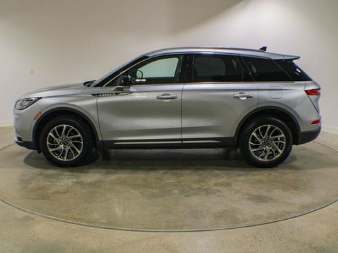 Used 2022 Lincoln Corsair AWD w/ Equipment Group 101A image 2