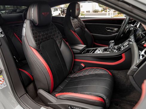 Used 2022 Bentley Continental GT Speed image 28