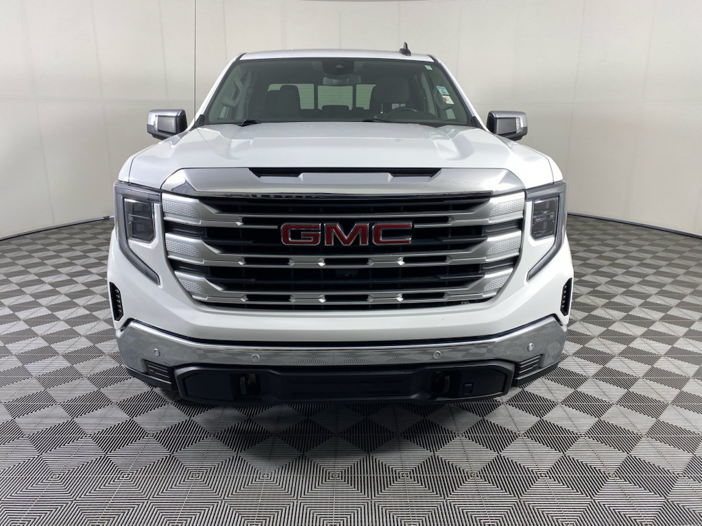 Used 2024 GMC Sierra 1500 SLE w/ Preferred Package AWD/4WD image 3
