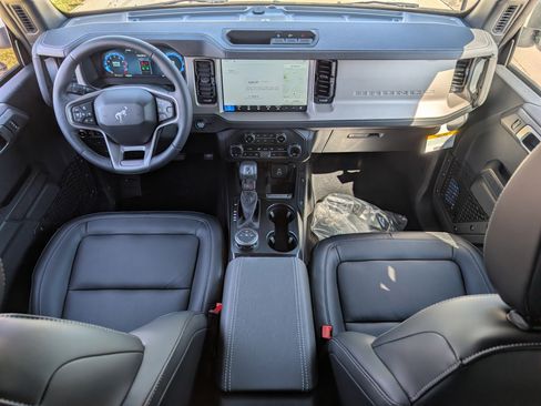 New 2026 Ford Bronco Outer Banks image 11