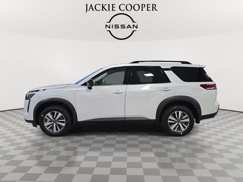 New 2026 Nissan Pathfinder SL w/ Cargo Package AWD/4WD image 8