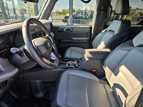 Certified 2024 Ford Bronco Everglades AWD/4WD image 19